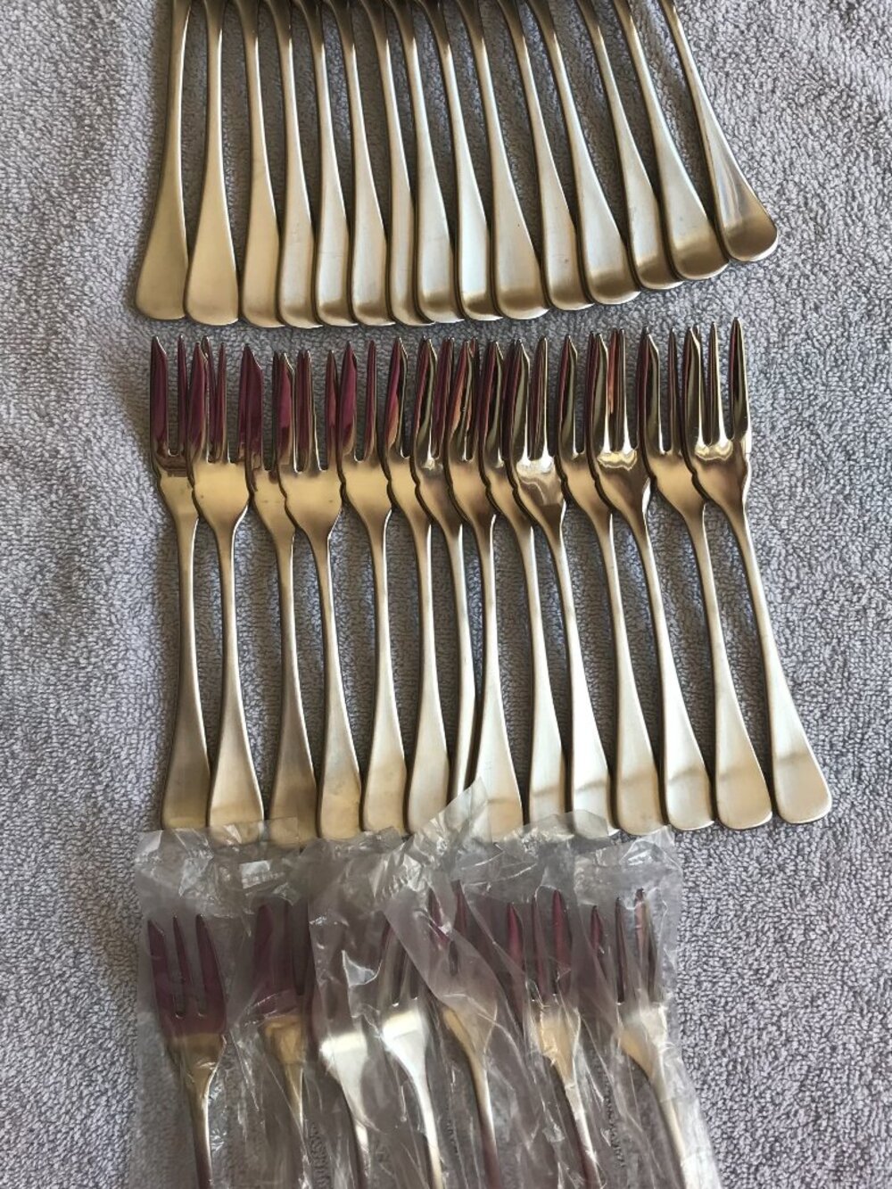 Maxwell & Williams Cutlery Small Flatware Cosmopolitan 48 pieces